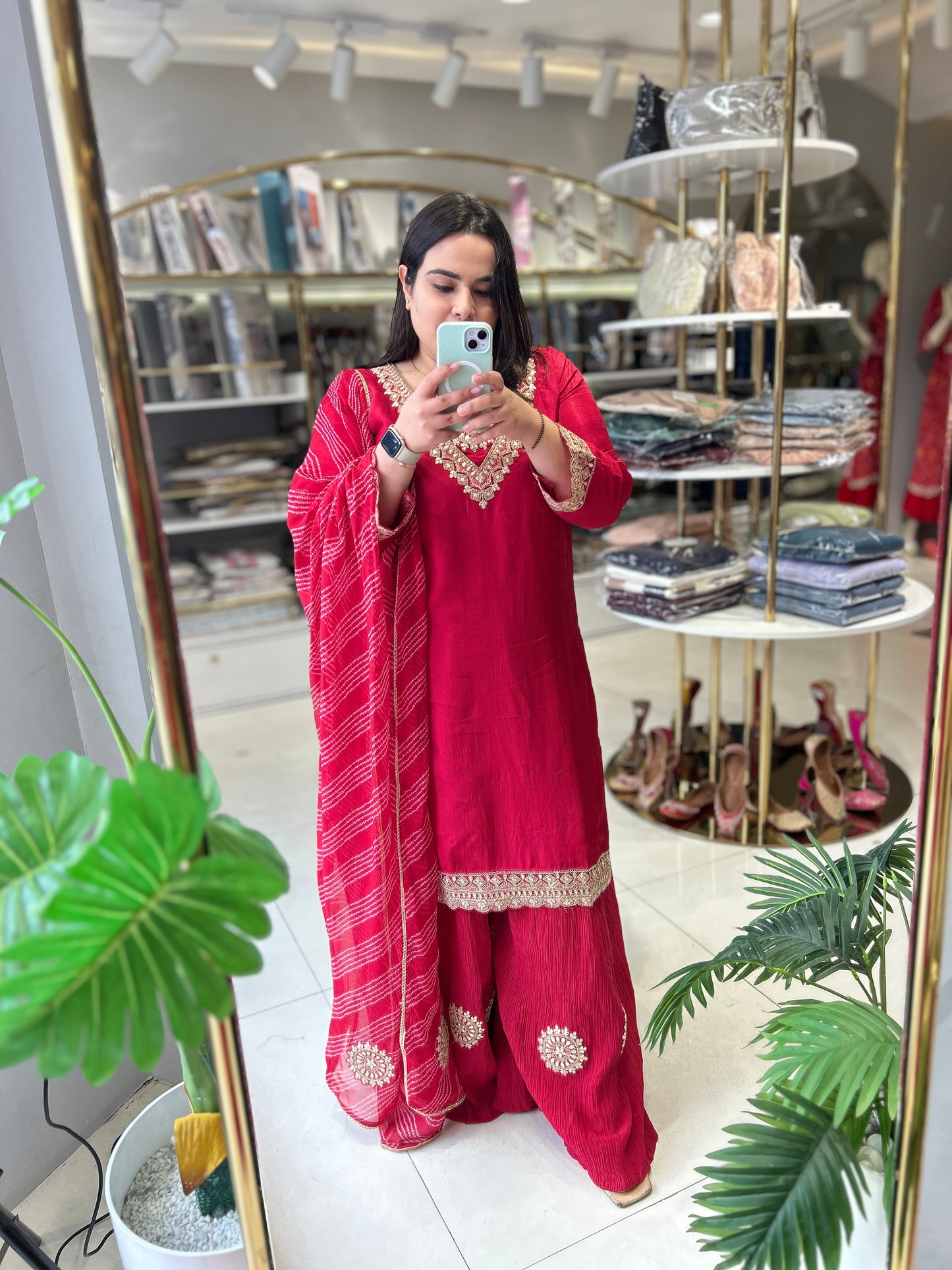 Madhaniyan red Suit