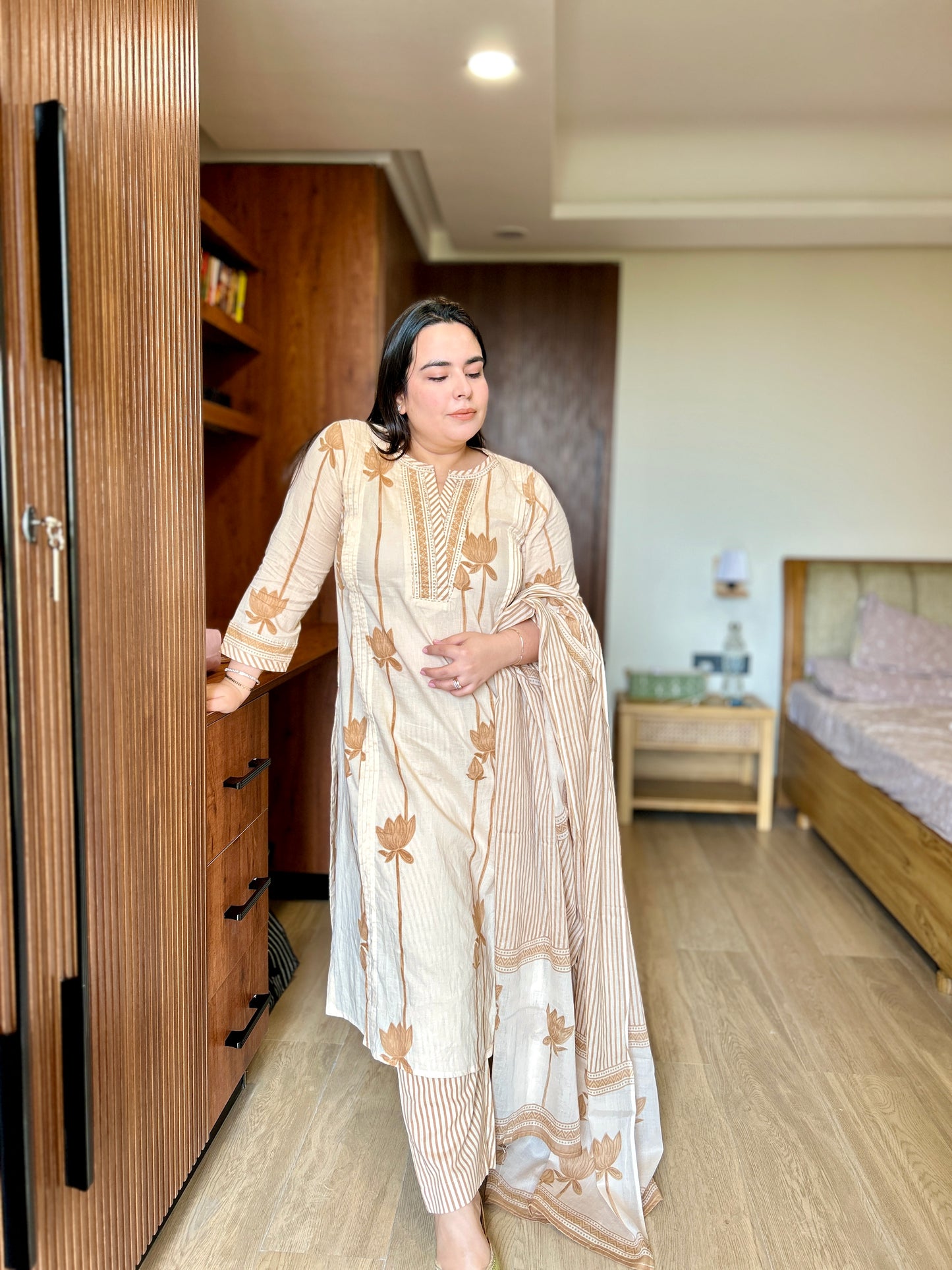 Lotus cotton suit