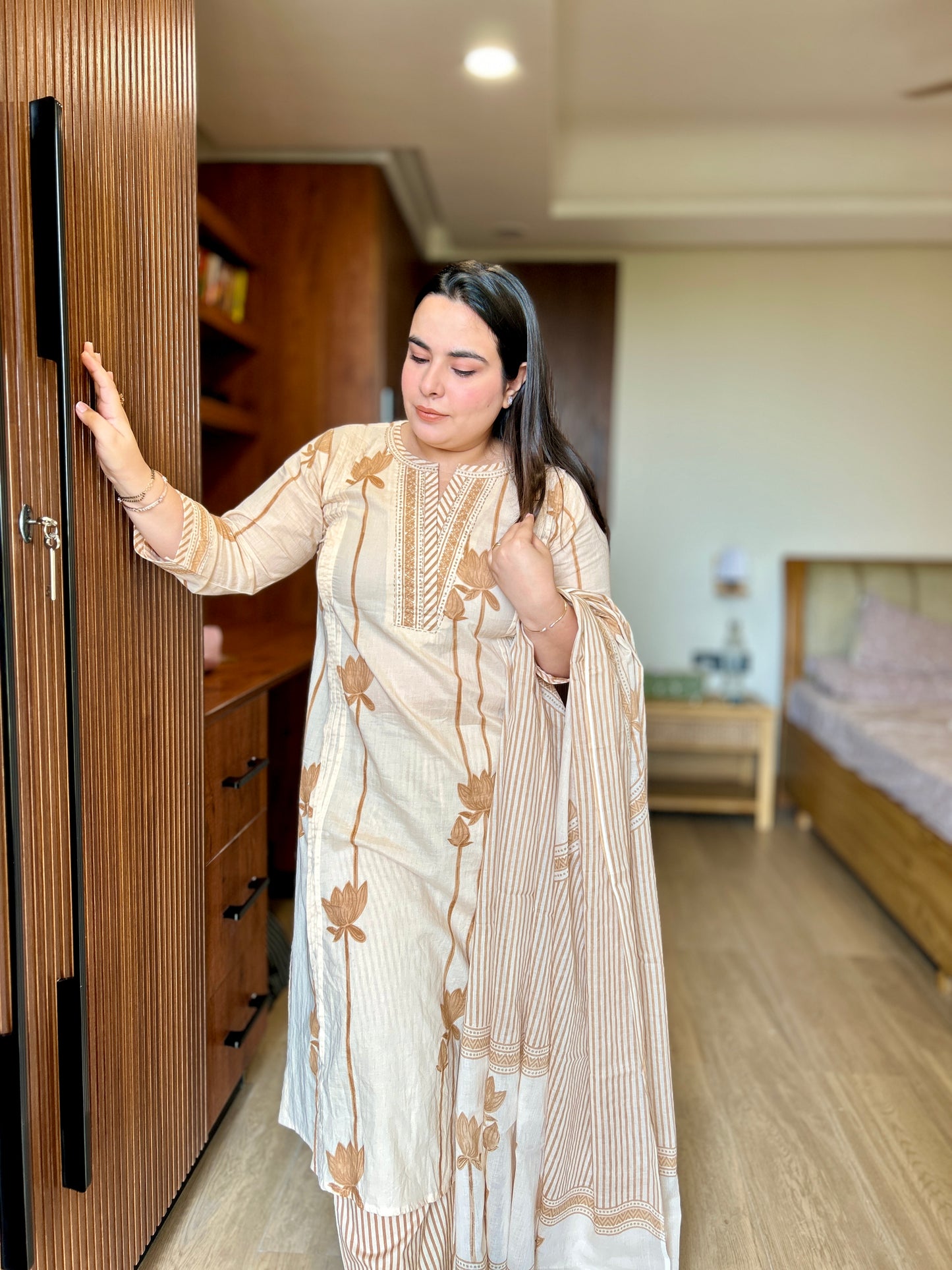 Lotus cotton suit