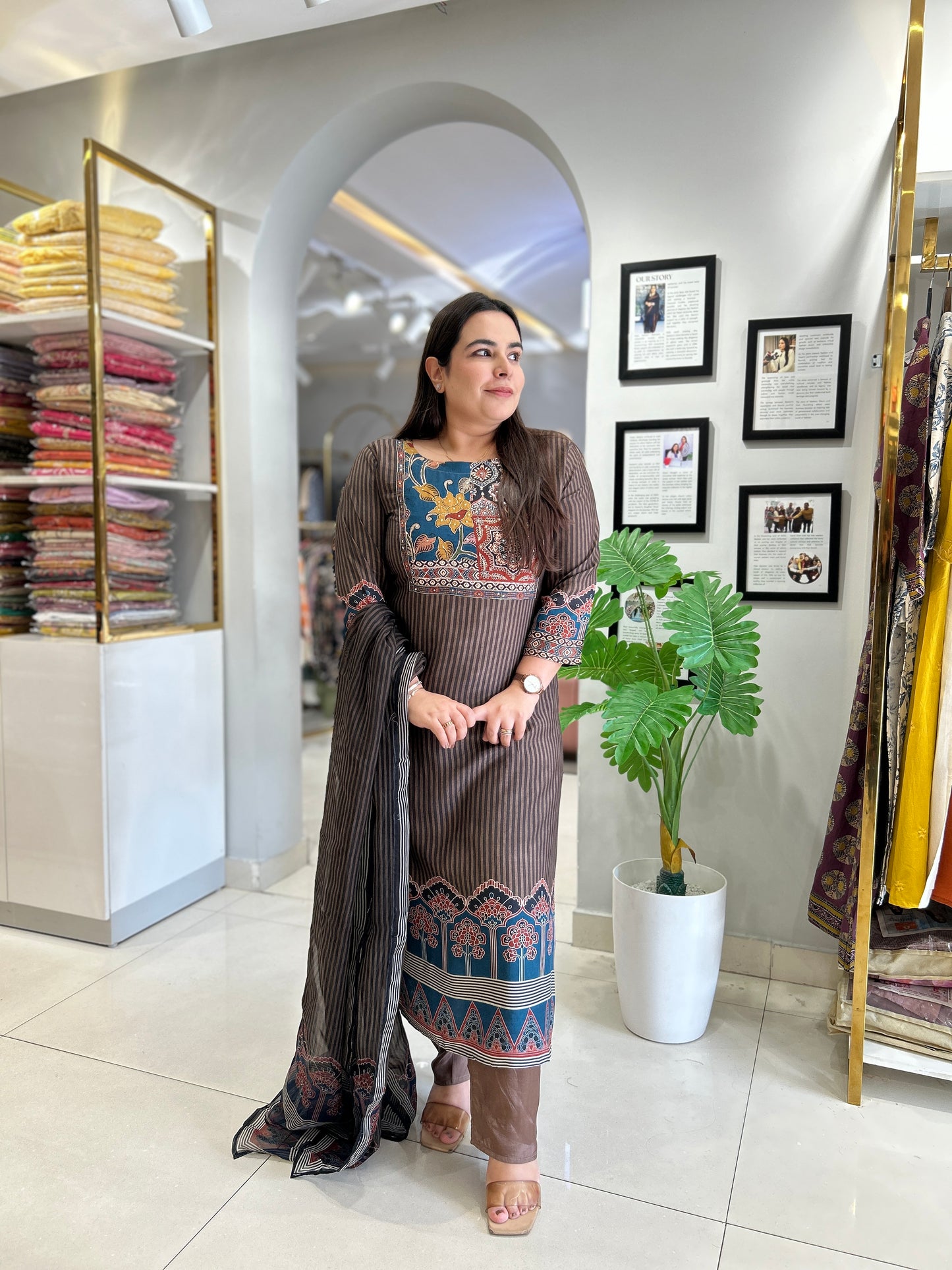 Rangrez Muslin Silk Suit