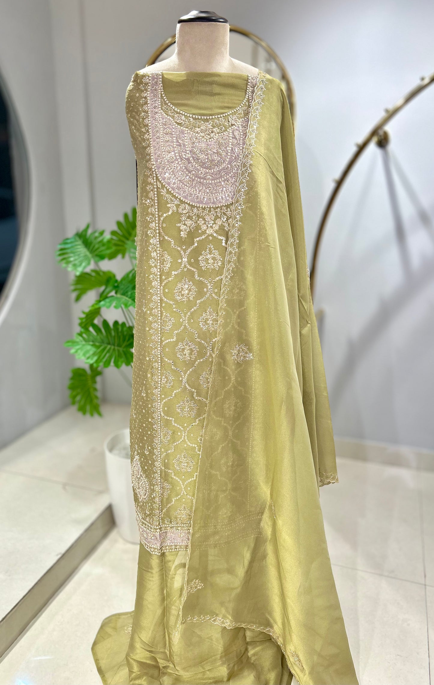 Shanaya Unstitched Suit