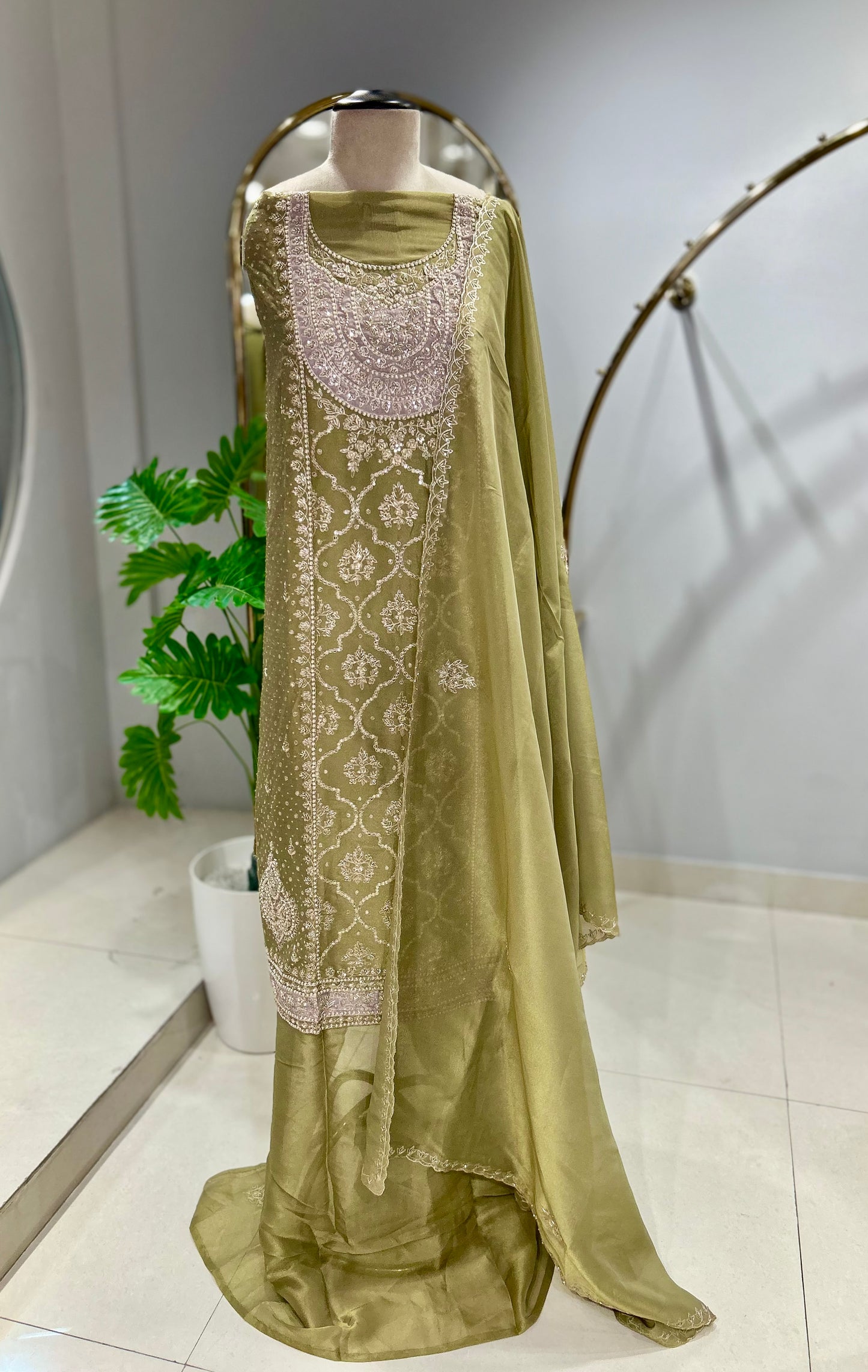 Shanaya Unstitched Suit